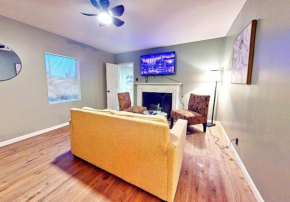 Cozy 3-Bedroom, 2-Bathroom Haven in Tulsa!